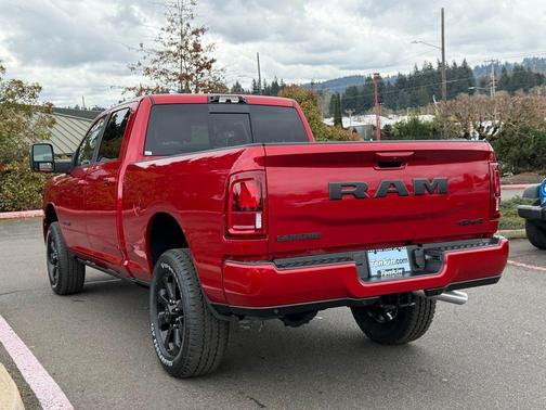 Molten Red Pearlcoat 2026 RAM 2500 Laramie