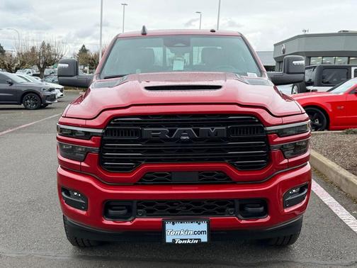 Molten Red Pearlcoat 2026 RAM 2500 Laramie