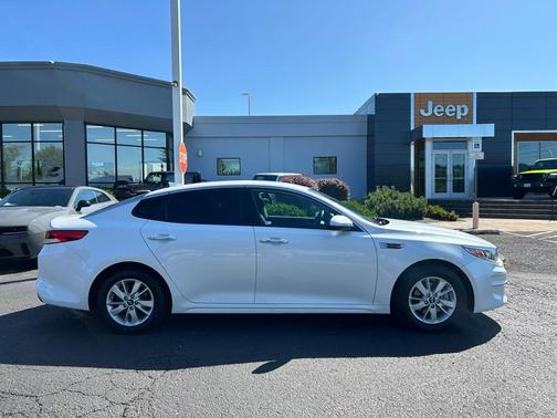 2017 Kia Optima LX