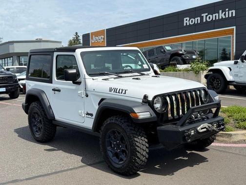 Bright White Clearcoat 2023 Jeep Wrangler Sport