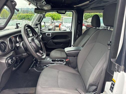 Bright White Clearcoat 2023 Jeep Wrangler Sport