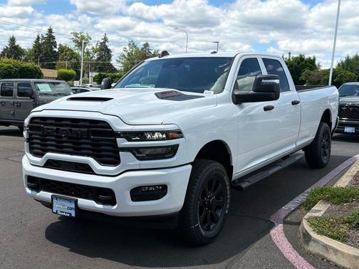 Bright White Clearcoat 2026 RAM 2500 Tradesman