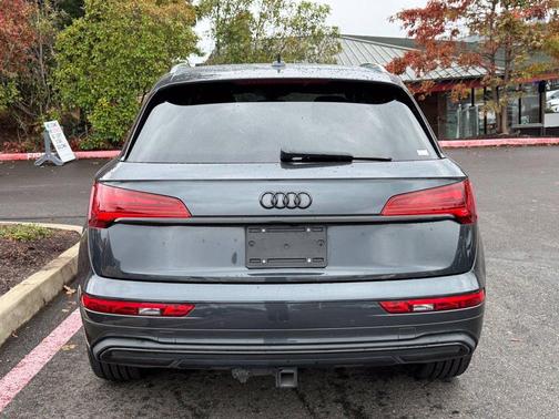 Manhattan Gray Metallic 2021 Audi Q5 45 Premium