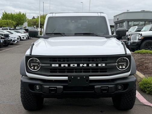 Oxford White 2024 Ford Bronco Black Diamond