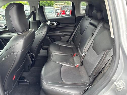 Billet Silver Metallic Clearcoat 2022 Jeep Compass Trailhawk