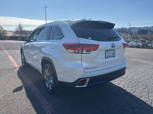 2019 Toyota Highlander Hybrid 