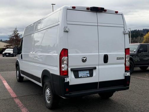 Bright White Clearcoat 2026 RAM ProMaster 2500 High Roof