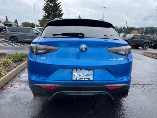 2024 Alfa Romeo Stelvio Veloce
