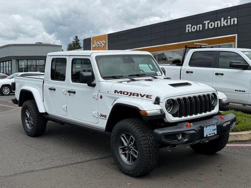 Bright White Clearcoat 2026 Jeep Gladiator Mojave