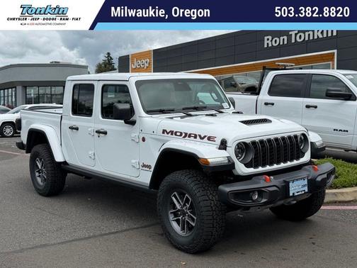 Bright White Clearcoat 2026 Jeep Gladiator Mojave