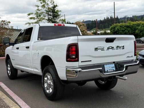Bright White Clearcoat 2026 RAM 2500 Big Horn