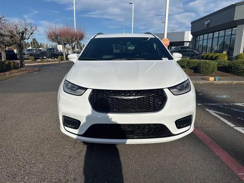 2021 Chrysler Pacifica Touring