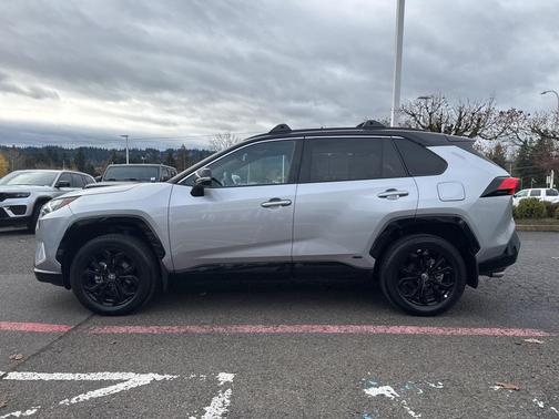 2025 Toyota RAV4 Hybrid XSE