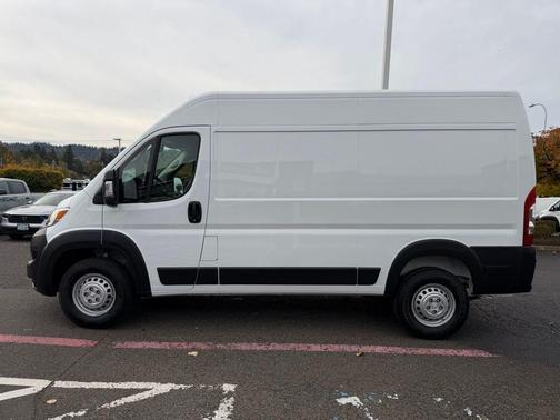 Bright White Clearcoat 2026 RAM ProMaster 2500 High Roof