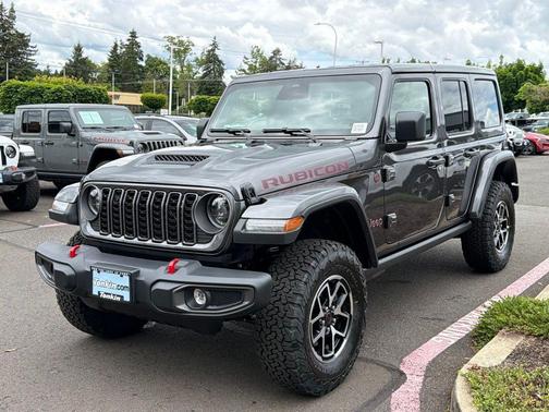 Granite Crystal Clearcoat Metallic 2026 Jeep Wrangler Rubicon