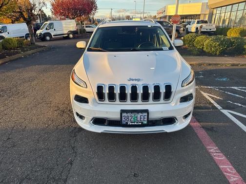 2016 Jeep Cherokee Overland