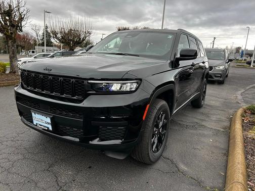 2025 Jeep Grand Cherokee L Laredo