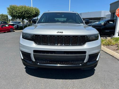 2021 Jeep Grand Cherokee L Laredo