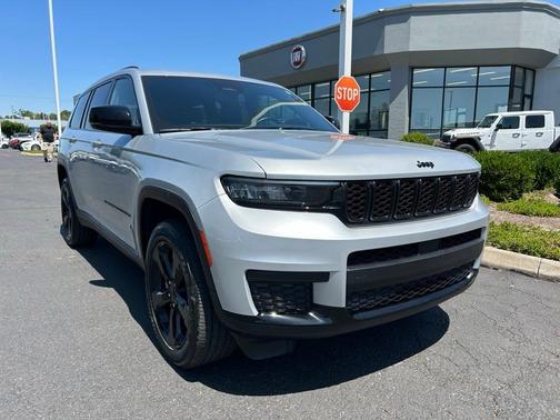 2021 Jeep Grand Cherokee L Laredo