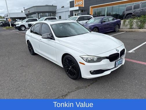 Alpine White 2015 BMW 320 i