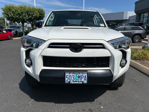2020 Toyota 4Runner Venture