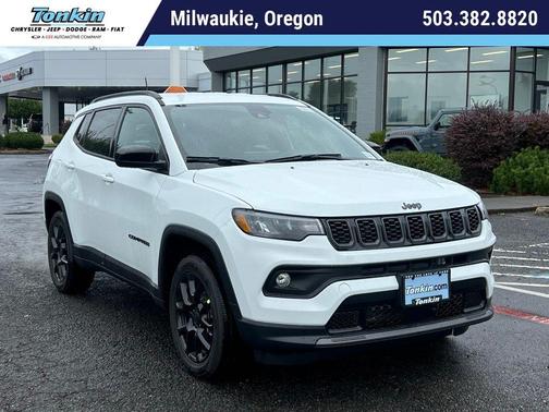 Bright White Clearcoat 2026 Jeep Compass Latitude