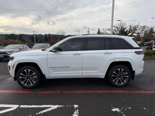 2023 Jeep Grand Cherokee Overland