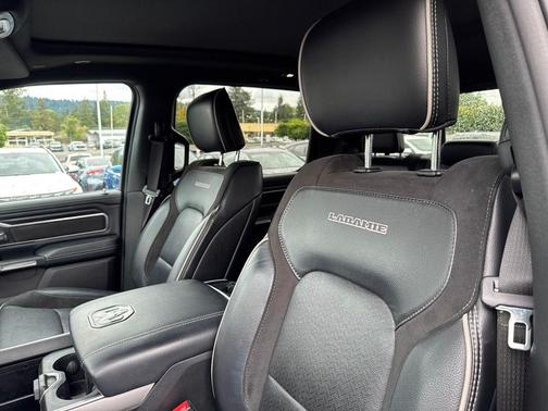 Crystal Metallic 2023 RAM 1500 Laramie
