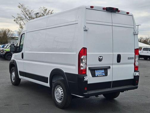 Bright White Clearcoat 2026 RAM ProMaster 2500 High Roof