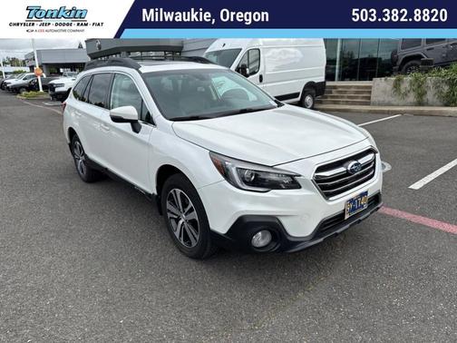 Crystal White Pearl 2018 Subaru Outback 2.5i Limited