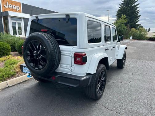 2024 Jeep Wrangler 4xe Sahara