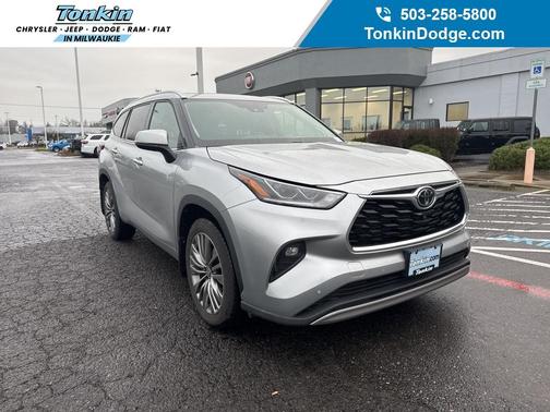 2022 Toyota Highlander Platinum