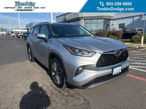 2022 Toyota Highlander Platinum