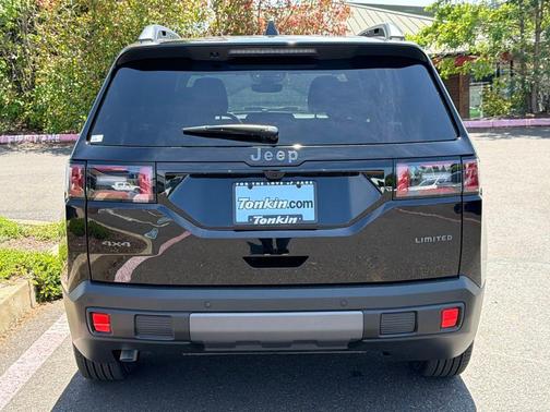 Diamond Black 2026 Jeep Cherokee LAREDO/LIMITED