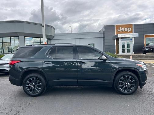 2021 Chevrolet Traverse RS