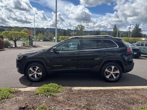 Diamond Black 2019 Jeep Cherokee Limited