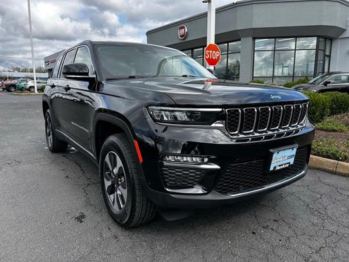 2022 Jeep Grand Cherokee 4xe Base