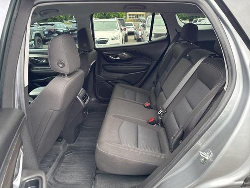 Sterling 2023 GMC Terrain SLE