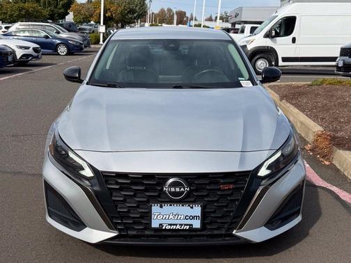 Brilliant Silver Metallic 2023 Nissan Altima 2.5 SR