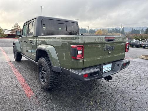 2023 Jeep Gladiator Sport