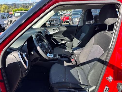 Inferno Red 2025 Kia Soul LX