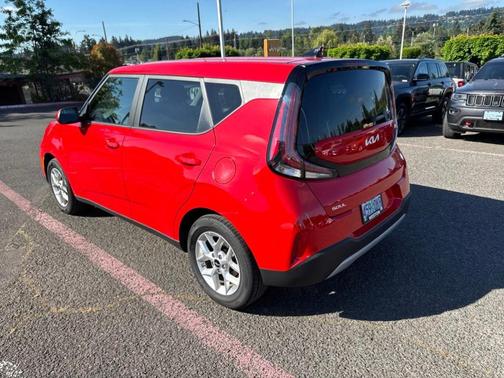 Inferno Red 2025 Kia Soul LX