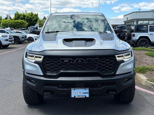 Silver Zynith 2026 RAM 1500 RHO