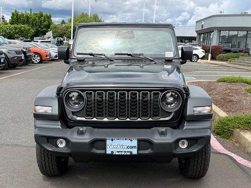 Black Clearcoat 2026 Jeep Wrangler Sport