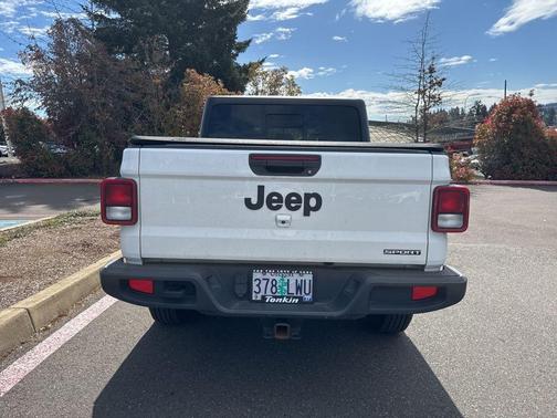 Bright White Clearcoat 2020 Jeep Gladiator Sport