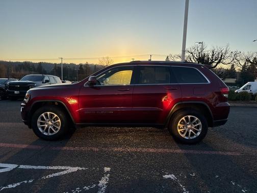 2021 Jeep Grand Cherokee Laredo E