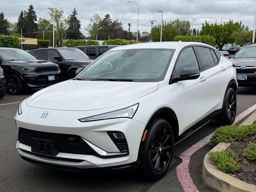 White Frost Tri-Coat 2024 Buick Envista Sport Touring