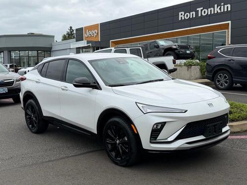 White Frost Tri-Coat 2024 Buick Envista Sport Touring