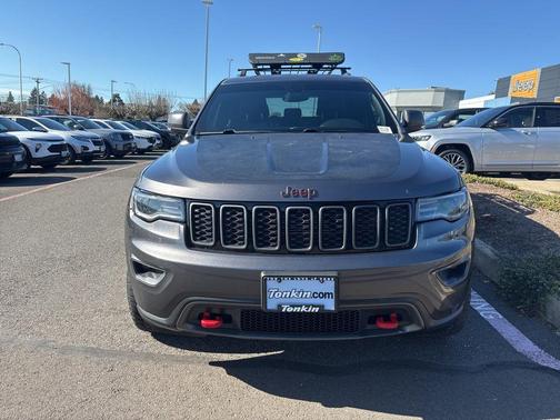 Granite Crystal Clearcoat Metallic 2018 Jeep Grand Cherokee Trailhawk