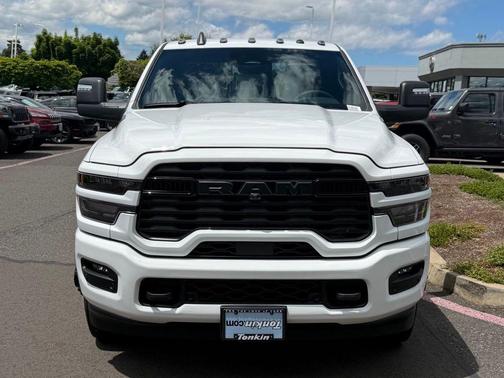 Bright White Clearcoat 2026 RAM 3500 Big Horn